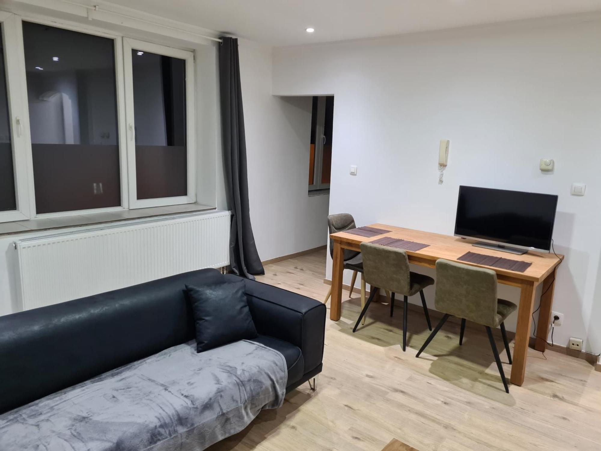 Le Bonheur 1&2 Parking Wifi Ménage Netflix Gratuits * Charleroi